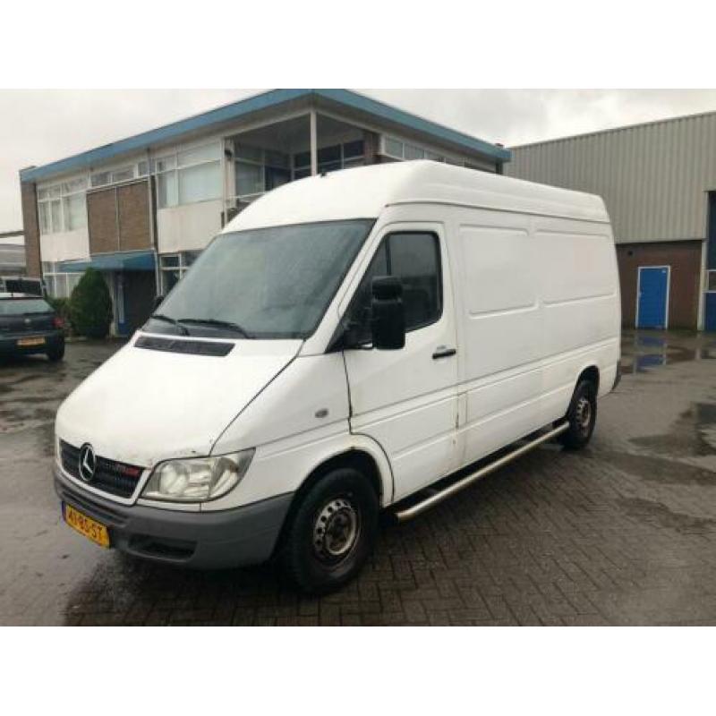 Mercedes-Benz Sprinter 2.1 311 CDI AUT 2005