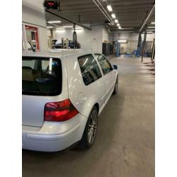 Volkswagen Golf 1.6 74KW 1999 Grijs