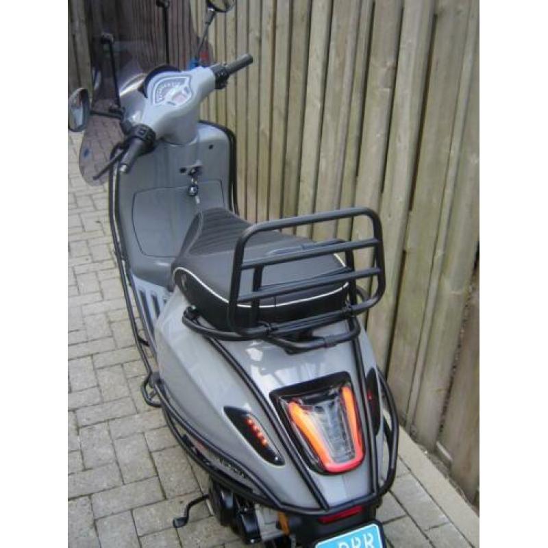 Vespa Sprint S SNOR NARDO GREY 0 KM 2020 FULL OPTIONS