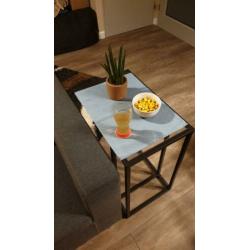 Leuke glazen bijzettafel (x2)