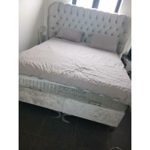 Chester bed