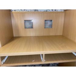 Bureau hout met 2 kasten