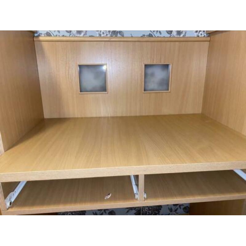 Bureau hout met 2 kasten