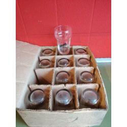 Doos met oude SKOL Bierglazen Glazen Bierglas Glas 12x
