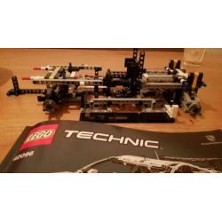 Lego Technic 42083 en 42096