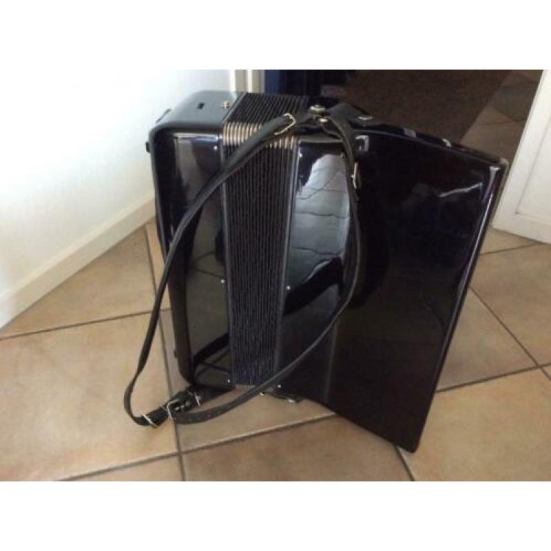 Mooie zgan Hohner Student 96 bas