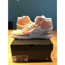 Nike Air Jordan 1 Mid Milan - EU41/US8 - Deadstock