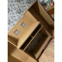 Bureau hout met 2 kasten