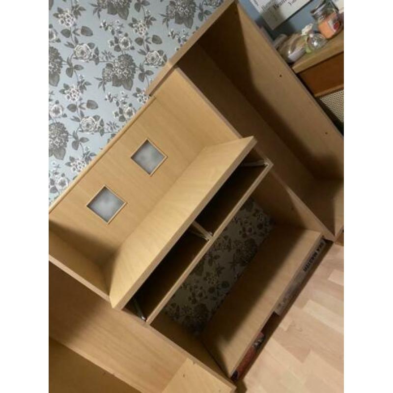 Bureau hout met 2 kasten