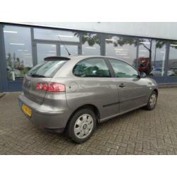 Seat Ibiza 1.4 Automaat met Invalide aanpassing (bj 2004)