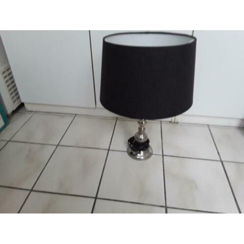 Tafellamp hoogte 52 cm.