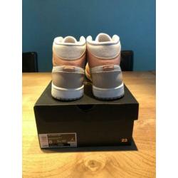Nike Air Jordan 1 Mid Milan - EU41/US8 - Deadstock