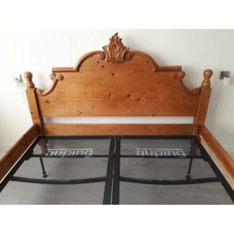 Grenen tweepersoons bed
