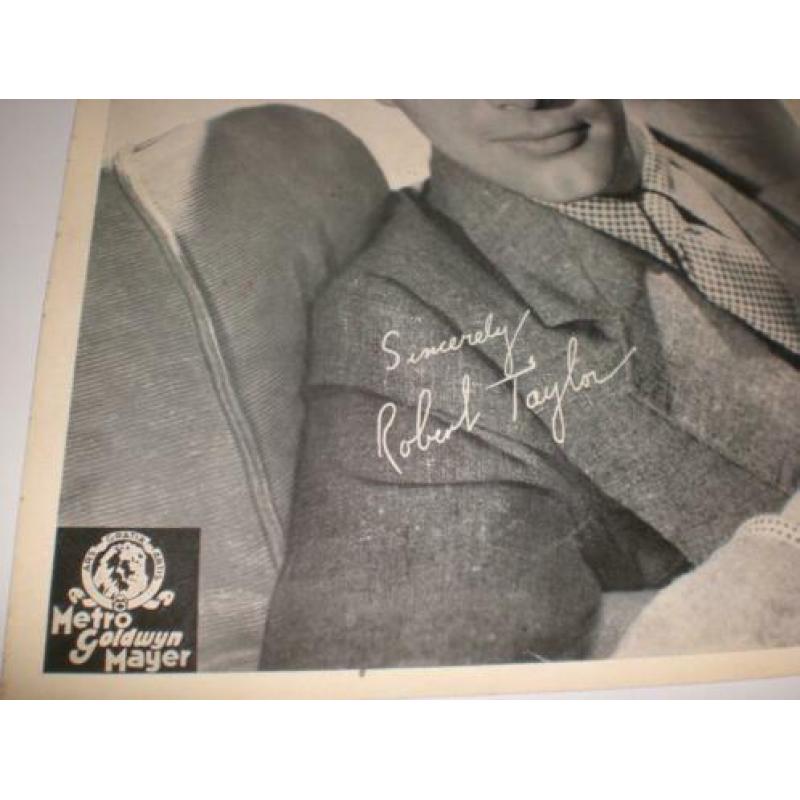 Fotokaart acteur Robert Taylor feestelijke intocht A'dam1936