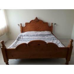 Grenen tweepersoons bed