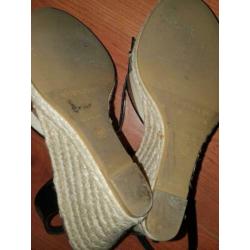 Burberry hakken maat 40