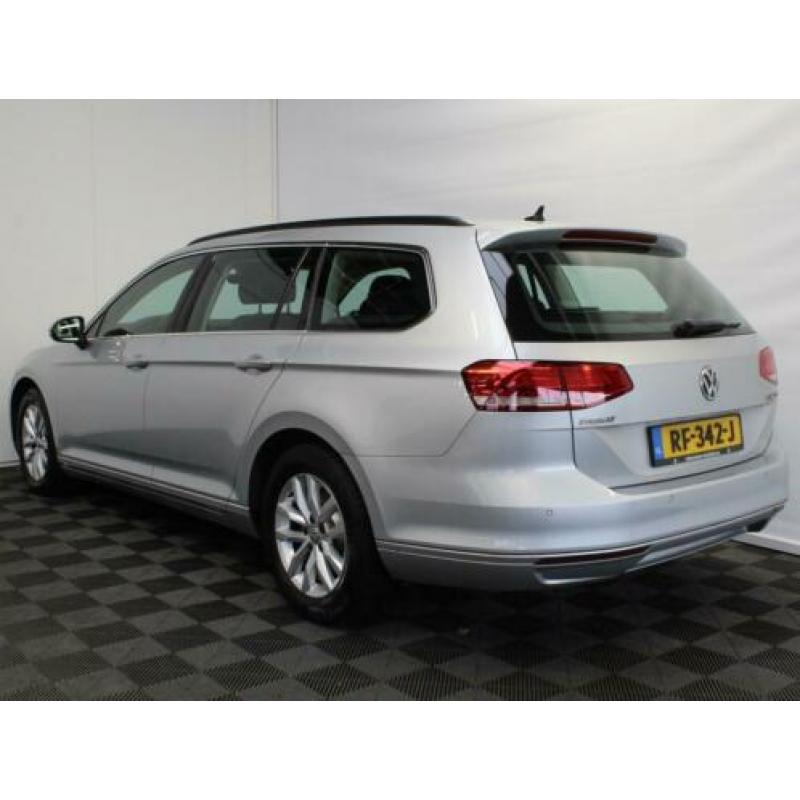 Volkswagen Passat Variant 1.6 TDI Highline NAVI AUTOMAAT ECC