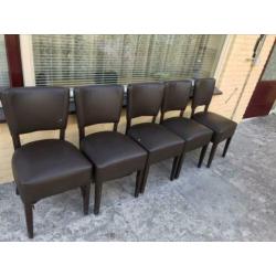 5 mooie donkerbruin eettafel stoelen
