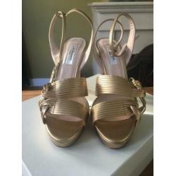 Gouden pumps plateauzool L.K. Bennett zgan!