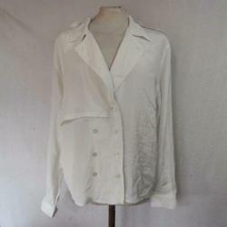 Witte glanzende damesblouse.Mt 38.Merk Ravens