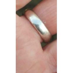 vintage grote ring slang met saffieroogjes en markesietjes