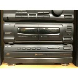 Te koop Sony stereo set.