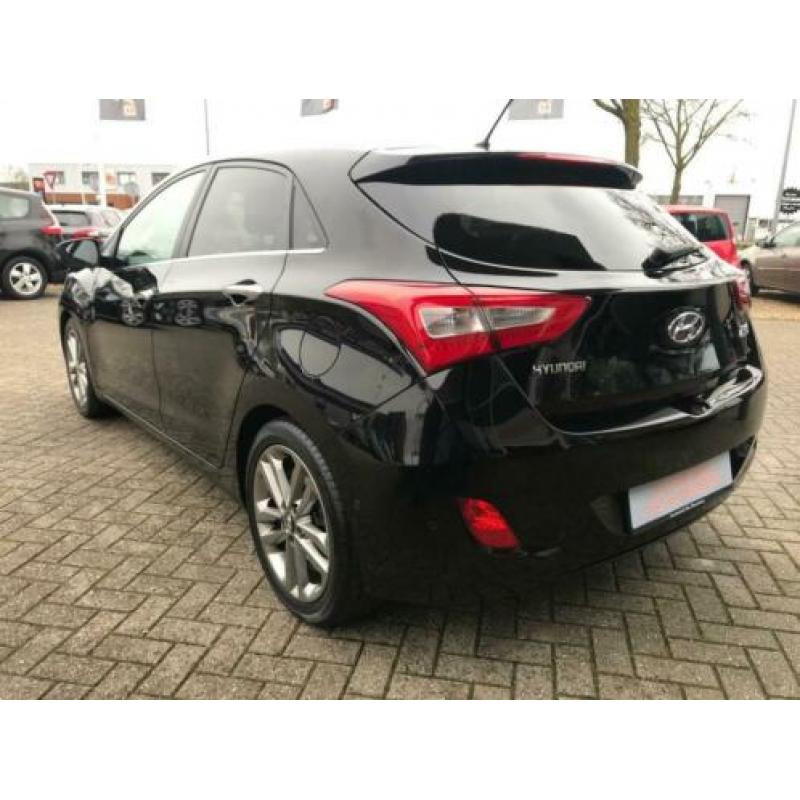 Hyundai I30 business editionAutomaat, Navigatie, camera, PDC