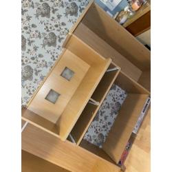 Bureau hout met 2 kasten