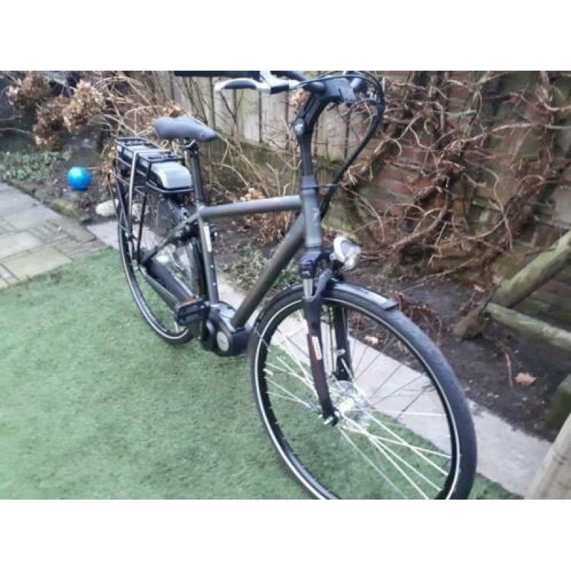 E bike Bosch active motor 700 km in nieuwstaat.