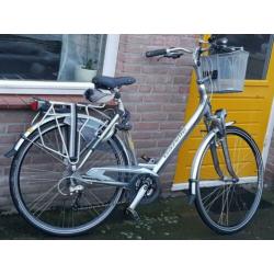 Prachtige Gazelle damesfiets l framehoogte 55 cm prima staat