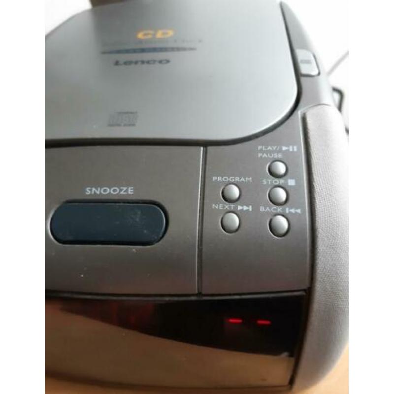 Lenco wekkerradio met CD functie