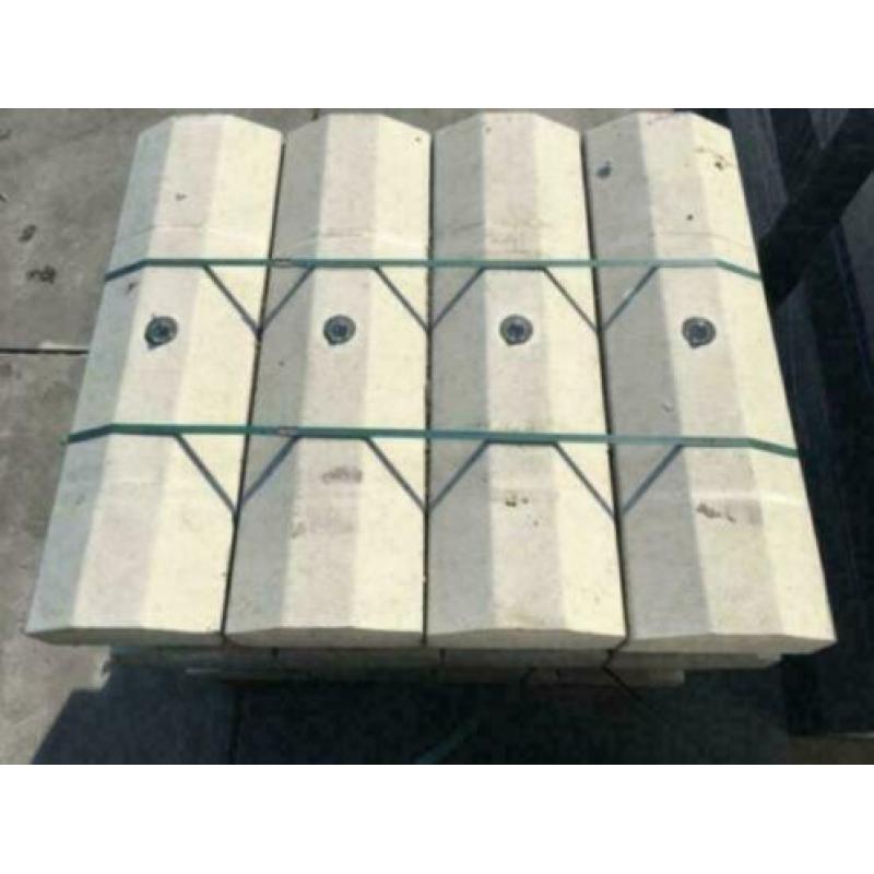 Opsluitband Stootband afscheiding 100x30x15 met reflector