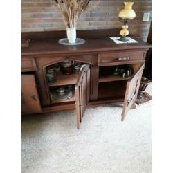 nostalgisch grote dressoir t.e.a.b.