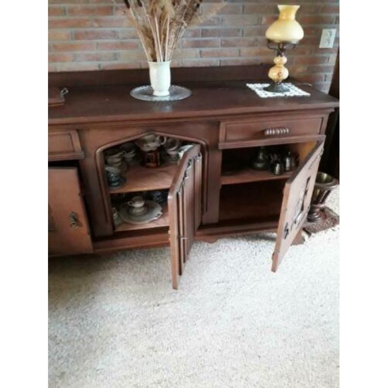 nostalgisch grote dressoir t.e.a.b.