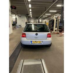 Volkswagen Golf 1.6 74KW 1999 Grijs