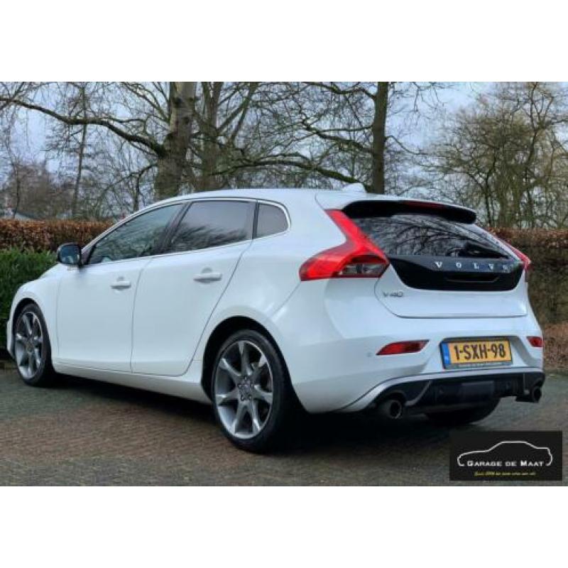 Volvo V40 D2 R-Design |NLAuto|Dealeronderhouden|Full.options