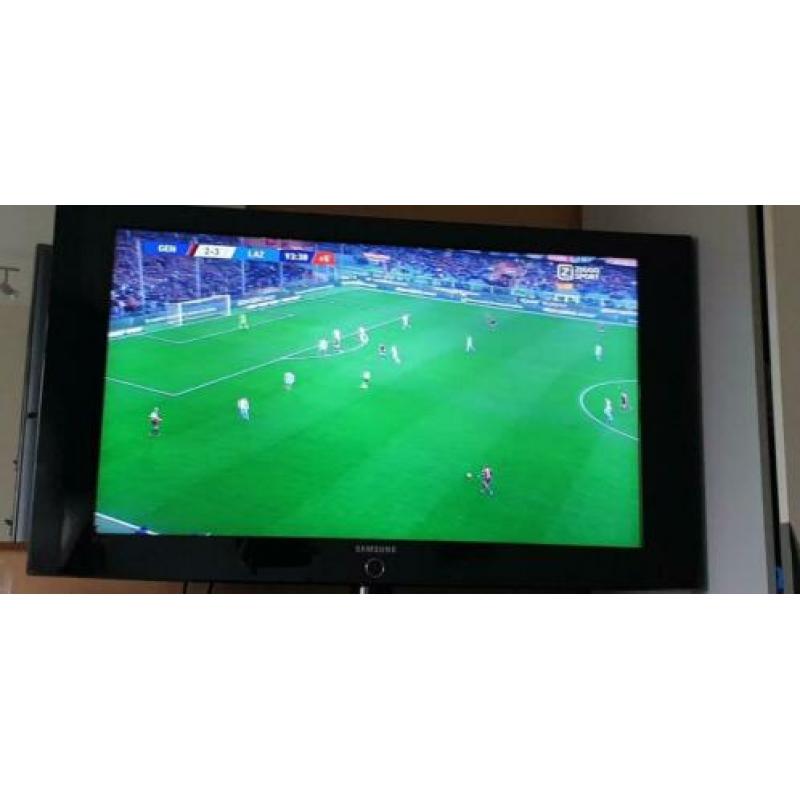 Samsung 40 inch LCD TV