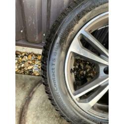 16 Inch Audi A3 8V Set Velgen Met Winterbanden