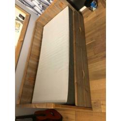 Steigerhout bed
