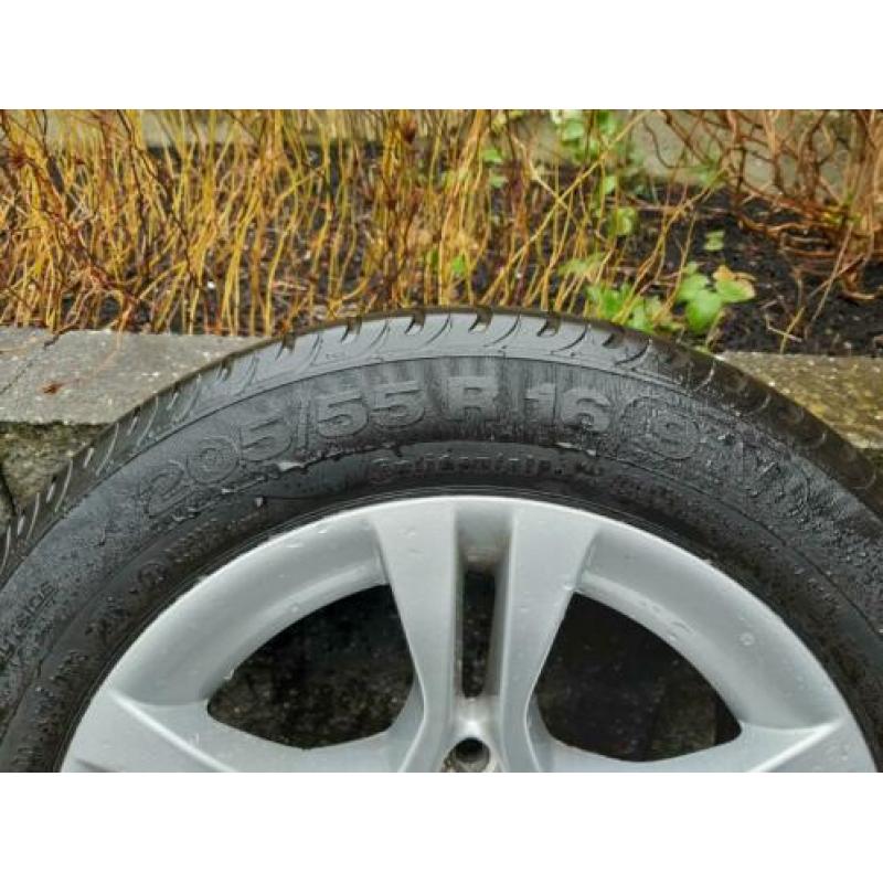 Continental Zomerbanden, 225/45/16 inch goed profiel