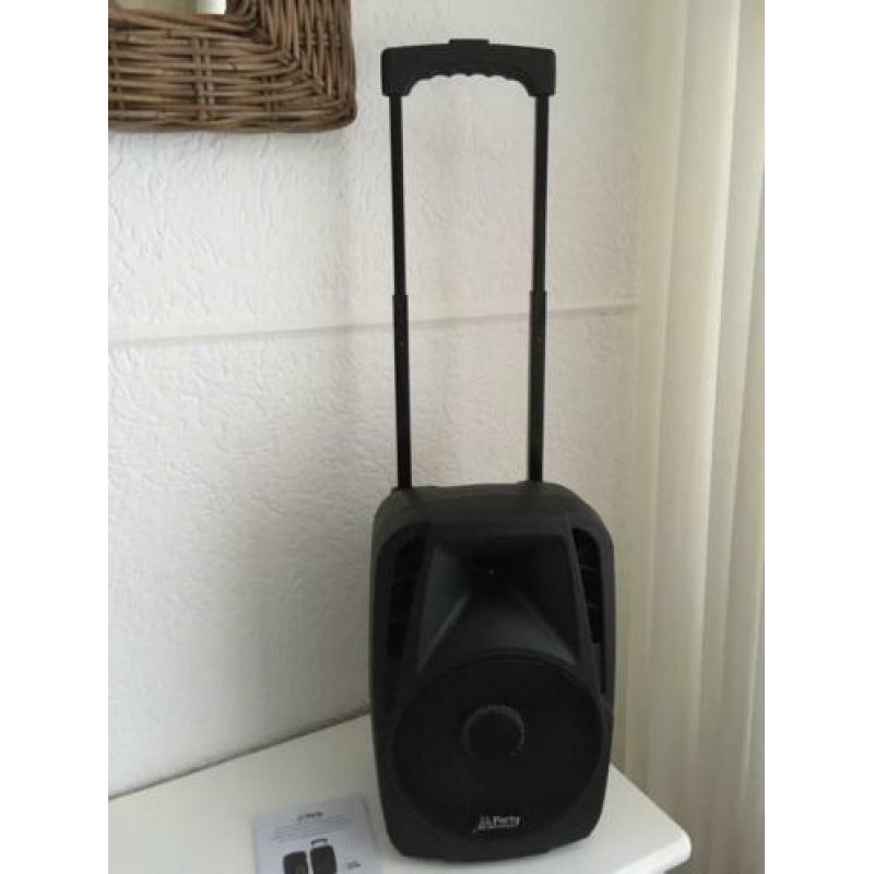 Karaoke/Party speaker????