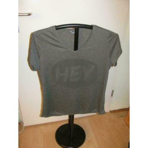 Kaki kleur shirt van de Hema met korte mouwen maat XL...