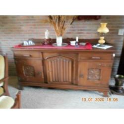 nostalgisch grote dressoir t.e.a.b.