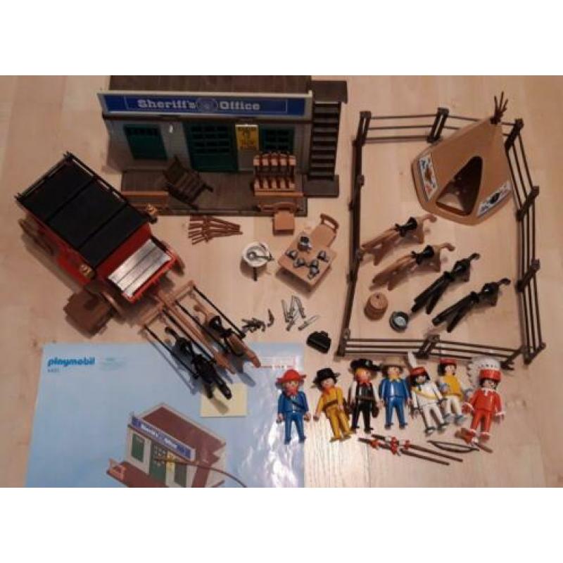 Playmobil 4431 Sheriff en Indianen + vintage extra's