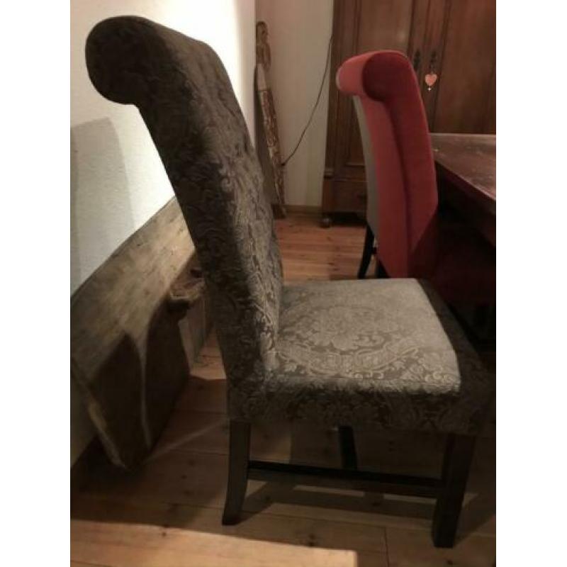 6 mooie stoffen stoelen in 3 kleuren