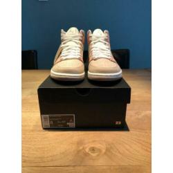 Nike Air Jordan 1 Mid Milan - EU41/US8 - Deadstock