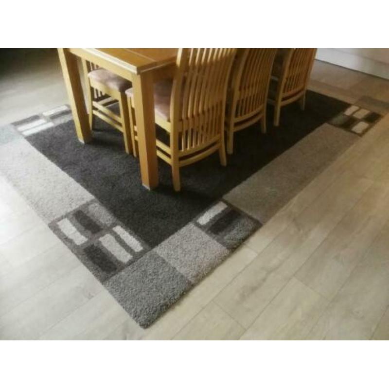 2 vloerkleden ook per stuk te koop