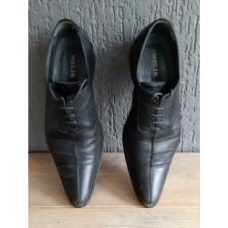 Nette/aparte leren Melik schoenen. Maat 43