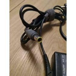 Laptop adapter Lenovo