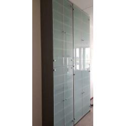 Cd kast 260 x 32 x 139 2 delen